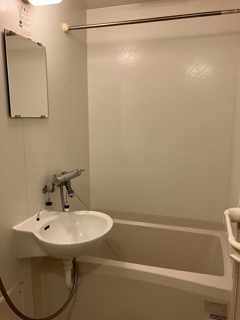 バス・シャワールーム　洗面