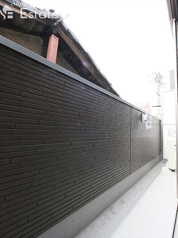 バルコニー　バルコニー