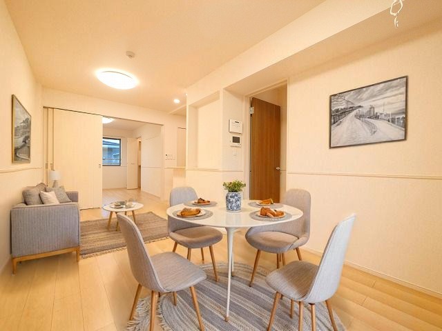 居室・リビング　こちらの居間で趣味の時間をお楽しみください