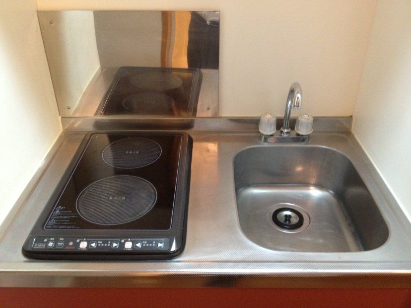 キッチン　電気コンロが2口あるタイプ