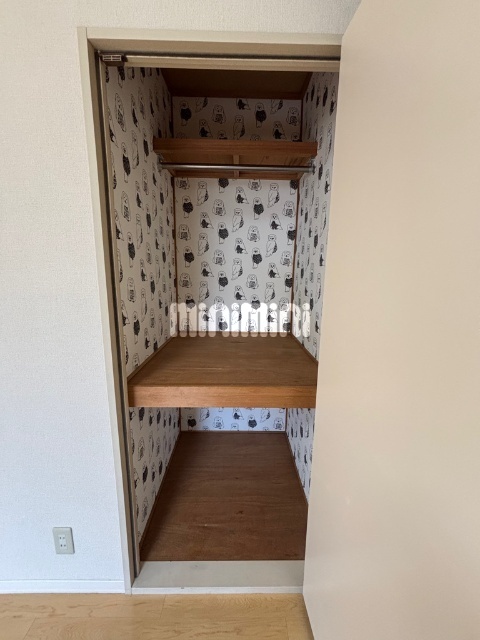 その他共有部分　リビングの収納