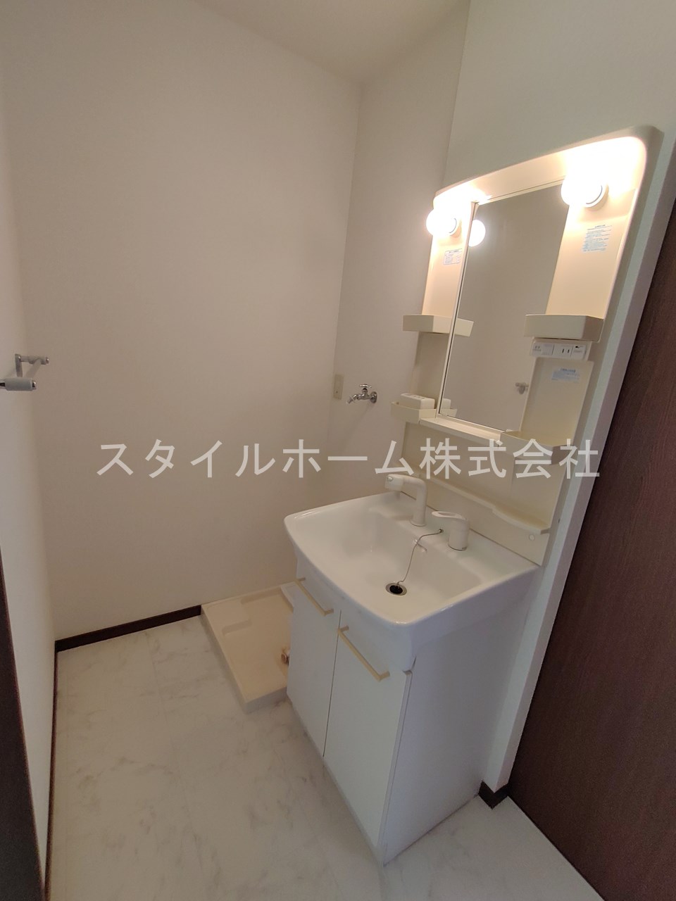 洗面設備　別部屋写真です。