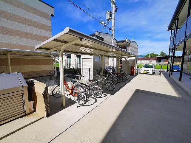 その他共有部分　ゆったりとした駐輪スペース