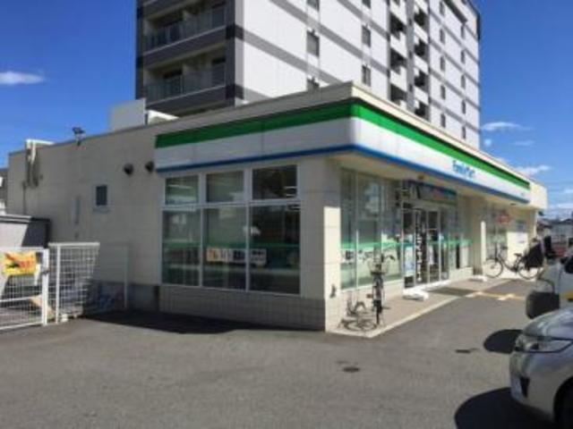 コンビニ　ファミリーマート東大阪長田中店（コンビニ）まで467m