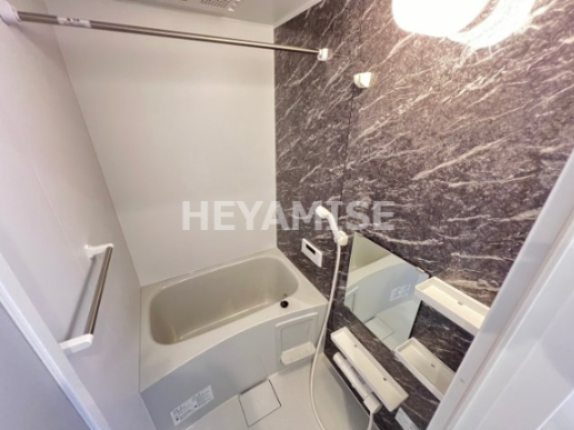 バス・シャワールーム　※同物件別部屋