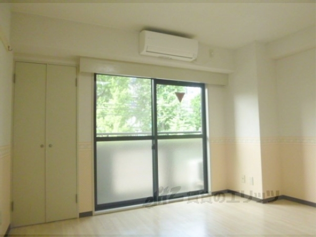 居室・リビング　居室