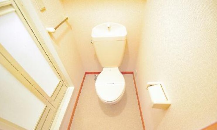 トイレ　※同物件別号室参考写真