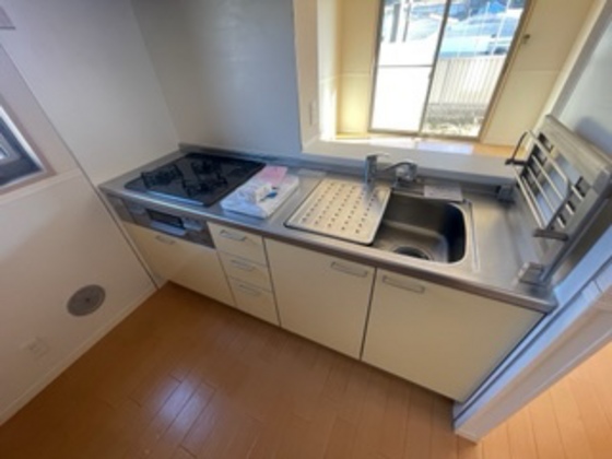 キッチン　※別部屋の写真です