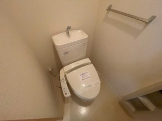 トイレ　※別部屋の写真です