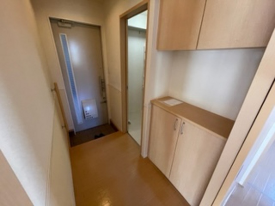 玄関　※別部屋の写真です