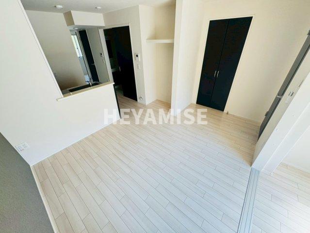 居室・リビング　※同物件反転タイプの写真でございます※現況を優先します※