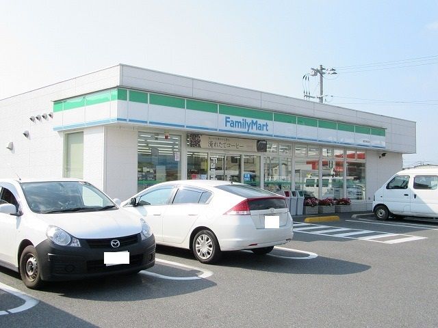 コンビニ　ファミリーマート周南栗屋店（コンビニ）まで700m