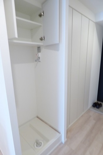 その他設備　洗濯機置場　収納あり