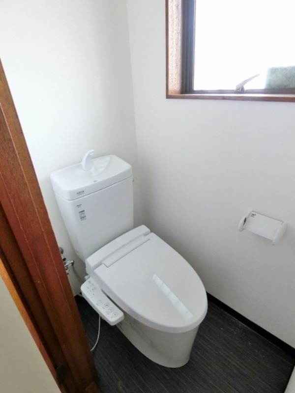 トイレ　図面と現状に相違がある場合には現状を優先