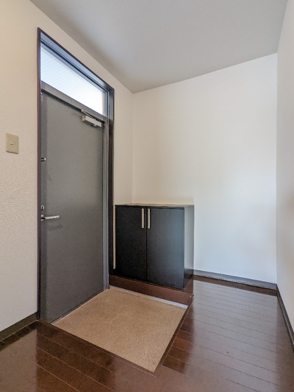 玄関　図面と現状に相違がある場合には現状を優先