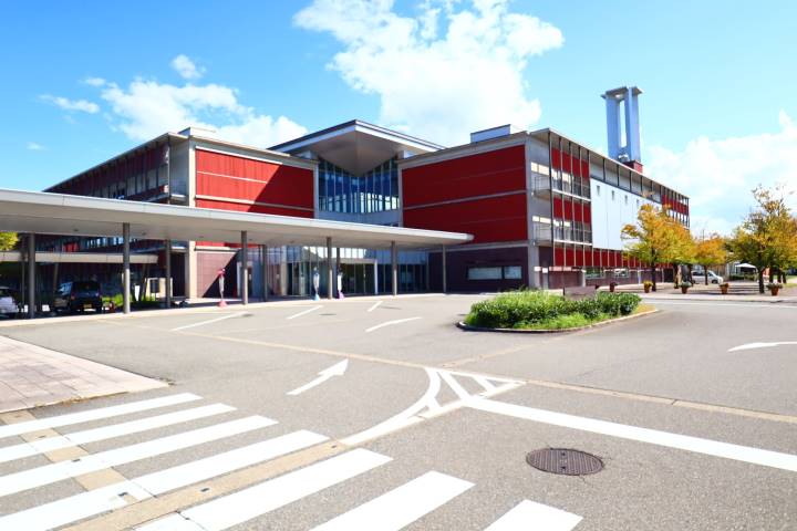 役所　野々市市役所（役所）まで1593m