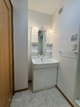 洗面設備　洗髪洗面化粧台