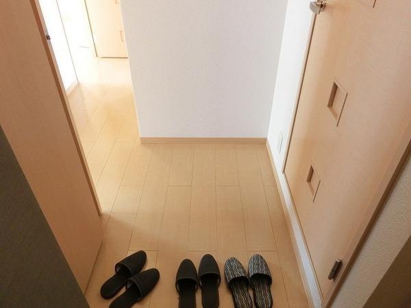 玄関　シューズボックスあり！