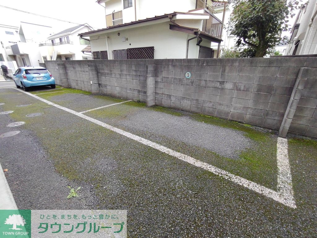 駐車場　駐車場