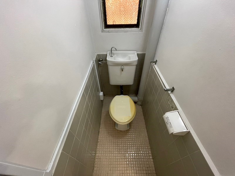 トイレ　※別号室の写真使用中