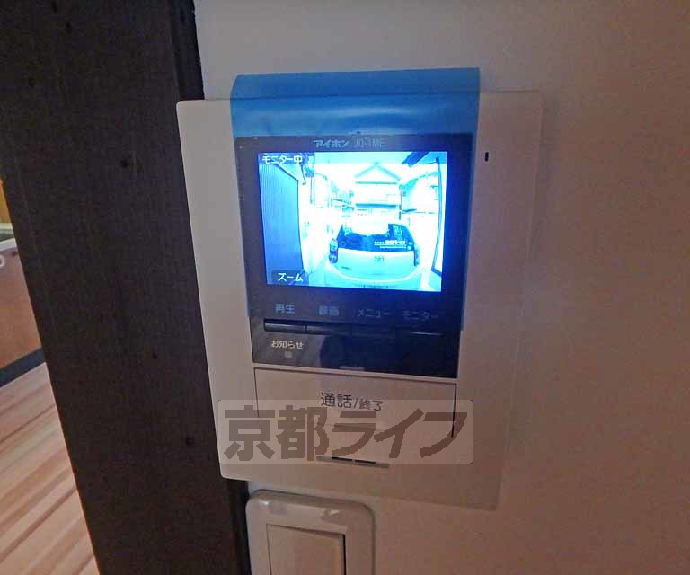 セキュリティ　来客確認が出来るモニター付きです。