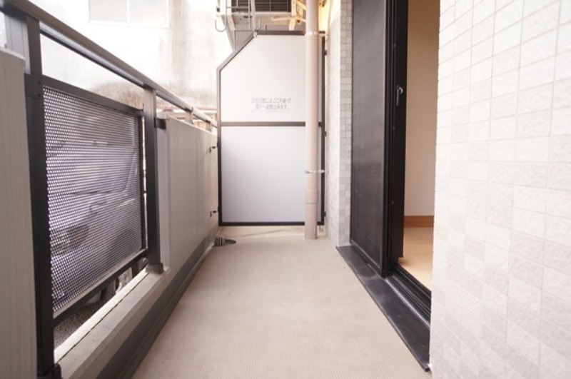 バルコニー　図面と現状に相違がある場合には現状を優先