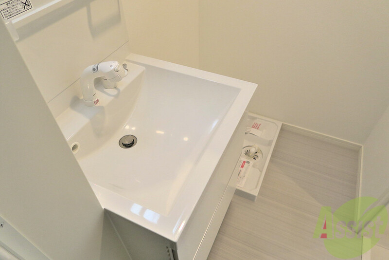 洗面設備　シャンプードレッサー付の独立洗面台です♪