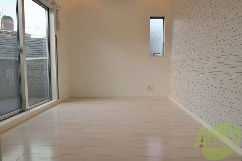 居室・リビング　６．５帖のこちらのお部屋は、東向きの角部屋です♪