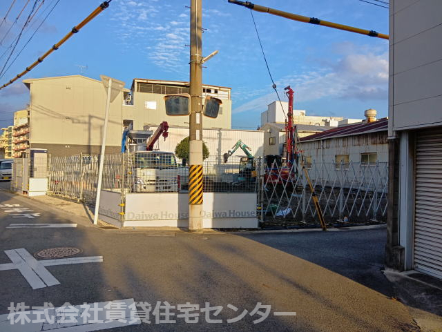 建物外観　建築中