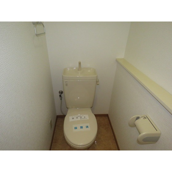 トイレ　反転タイプになります。