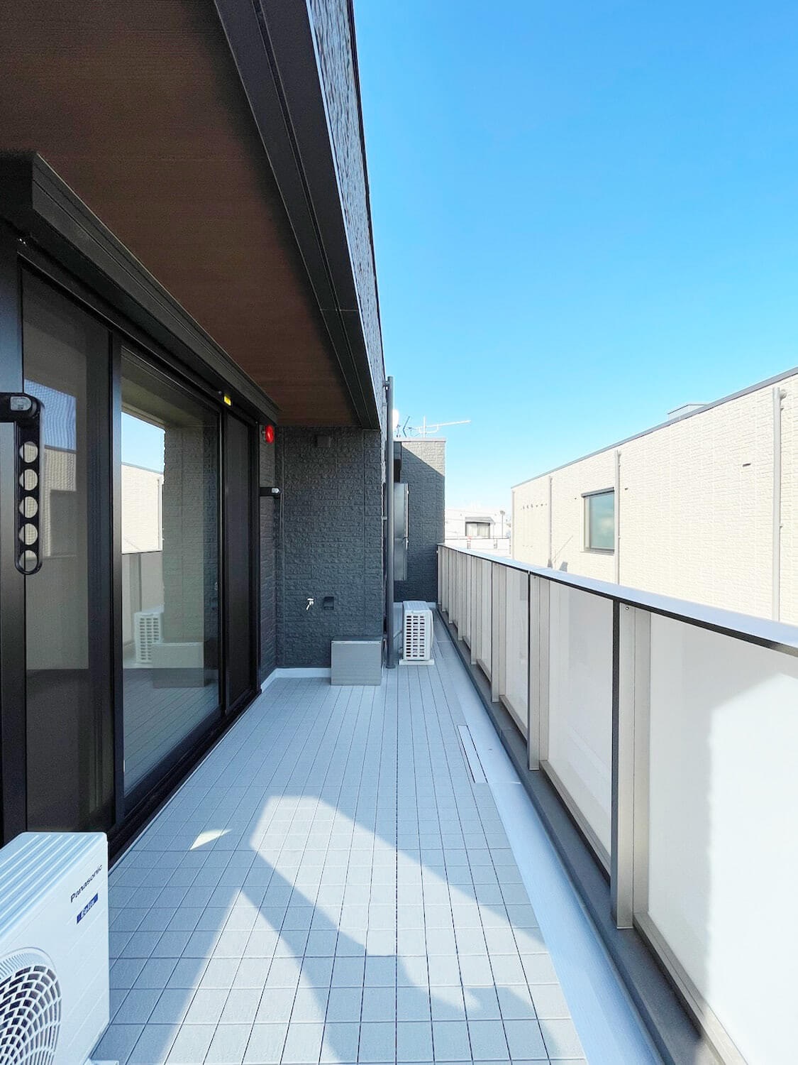 バルコニー　ワイドバルコニーで開放感も抜群