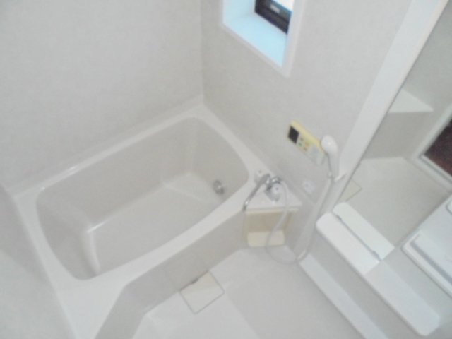 バス・シャワールーム　追い焚き機能付き