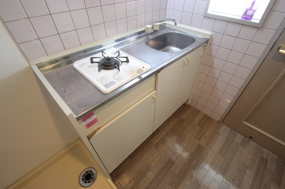 キッチン　※別部屋の写真です