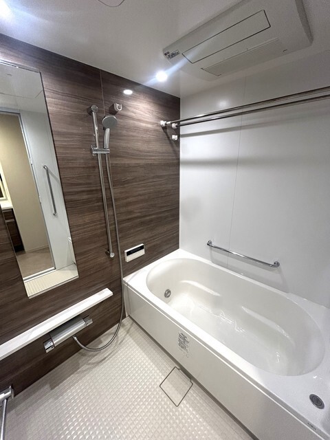 バス・シャワールーム　★ゆったりとできる広さの浴槽★