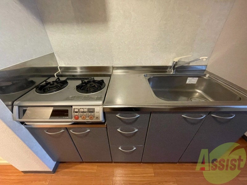 キッチン　キッチンは調理スペースが広く使いやすいですね～