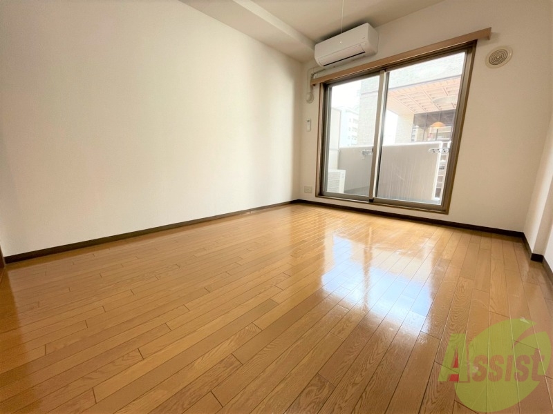 その他部屋・スペース　寝室は、７．２帖と少し広めで陽当たりも良いです