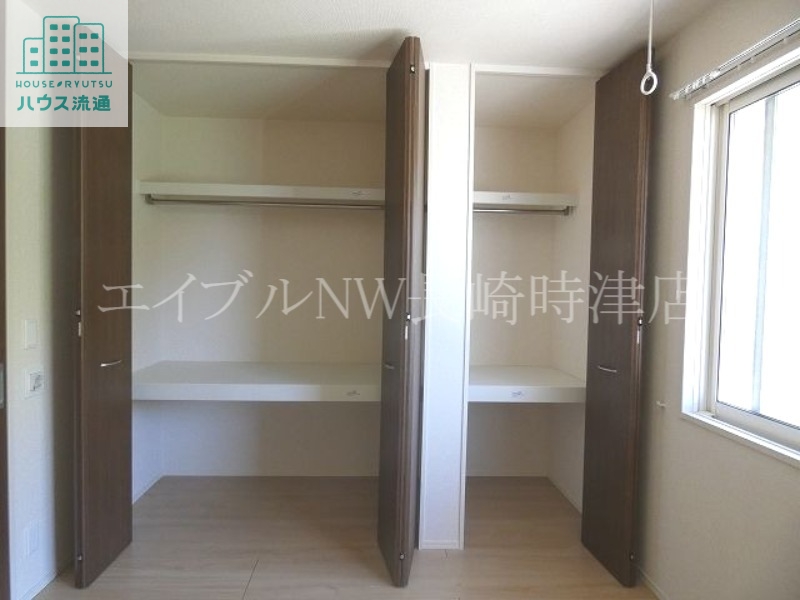 収納　※別号室写真になります。