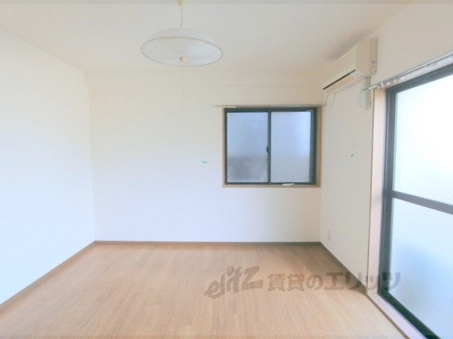 居室・リビング　洋室