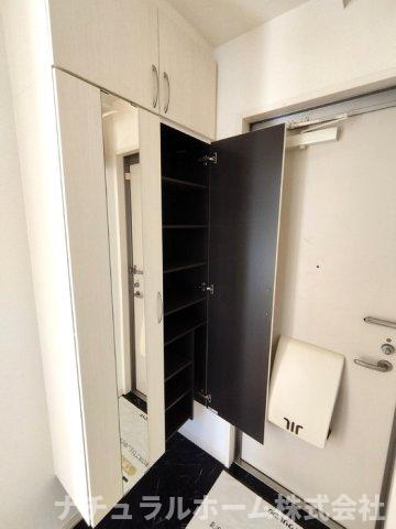 玄関　シューズボックス（トールタイプ）