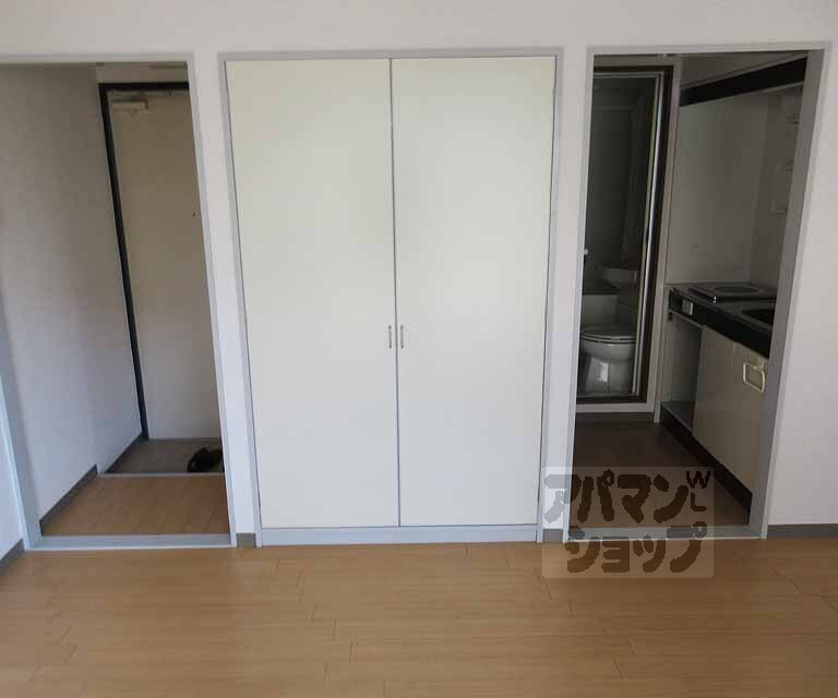 収納　収納棚付きのお部屋です