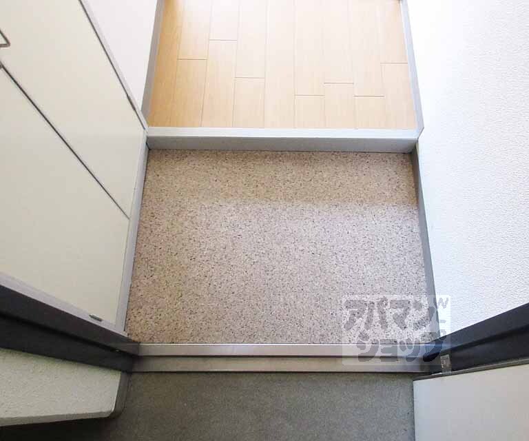 玄関　シューズボックス付きの玄関です
