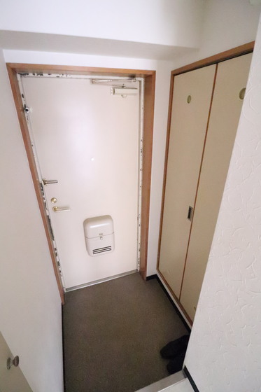 玄関　※別部屋の写真です