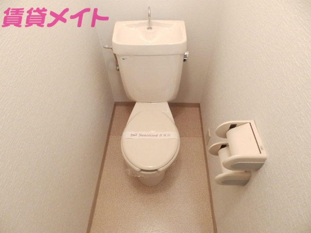 トイレ　別部屋同型タイプです。