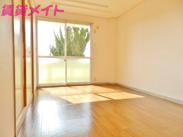 居室・リビング　別部屋同型タイプです。