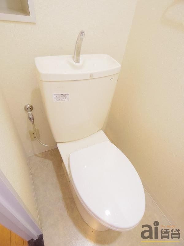 トイレ　※同仕様写真です
