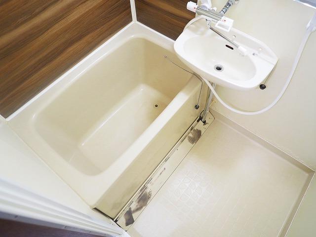 バス・シャワールーム　浴室