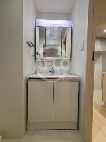 洗面設備　スプランディッド上本町WESTII　独立洗面台