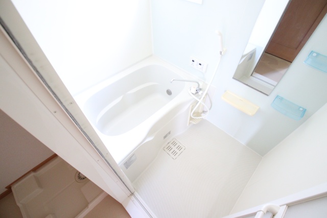 バス・シャワールーム　※別室の参考写真の為、現況優先です。