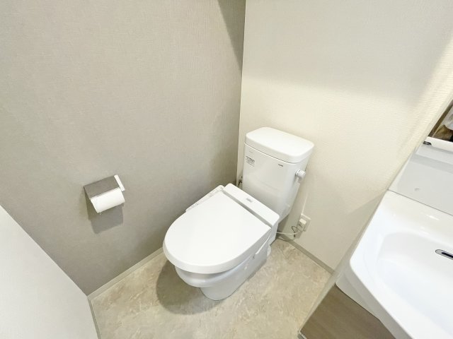 S-FORT江坂垂水町のトイレ写真