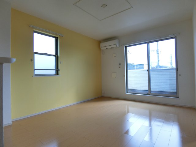 居室・リビング　イメージ203号室写真